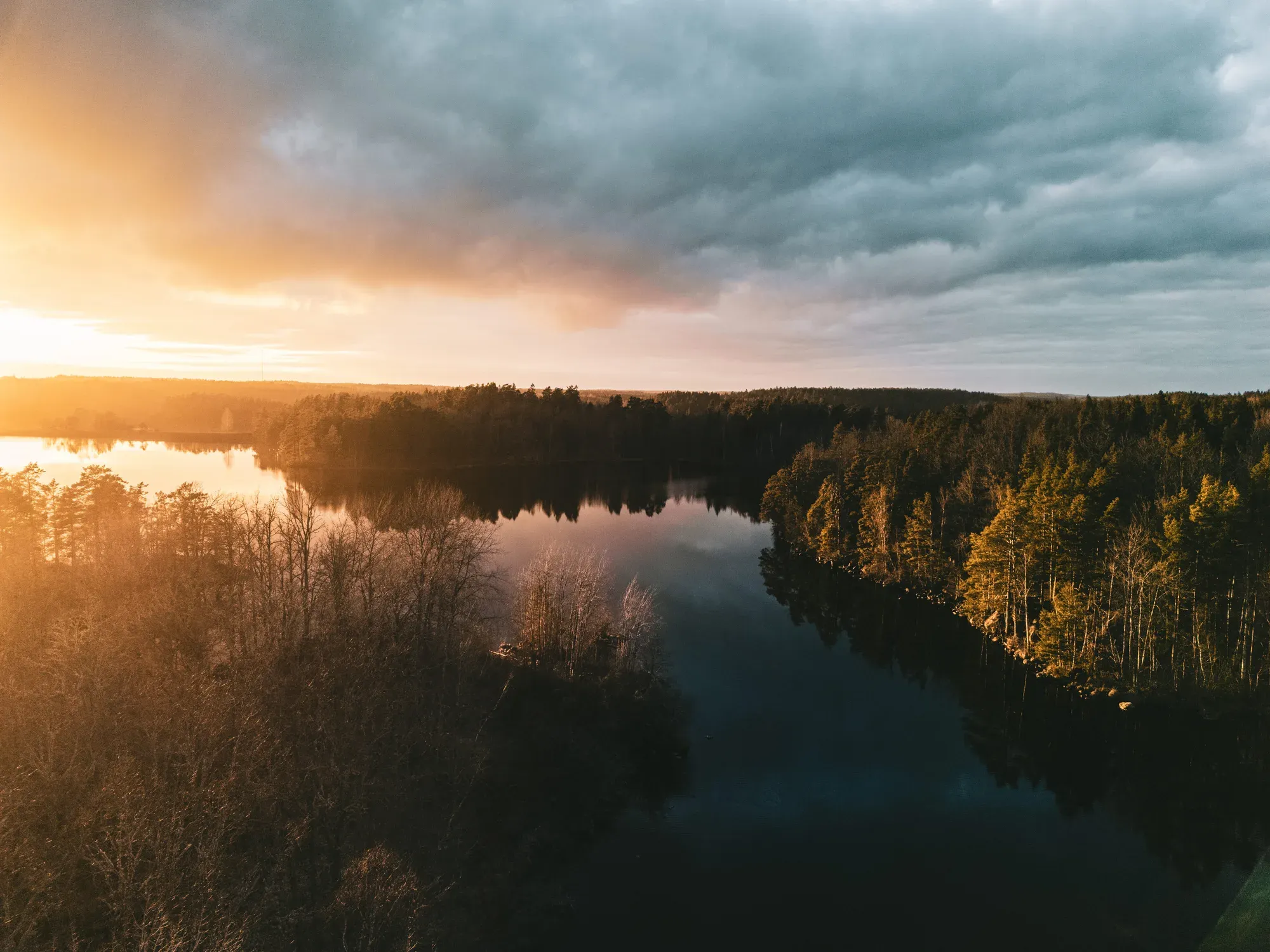 Around Ankarsrum: lakes and forest as far as the eye can see